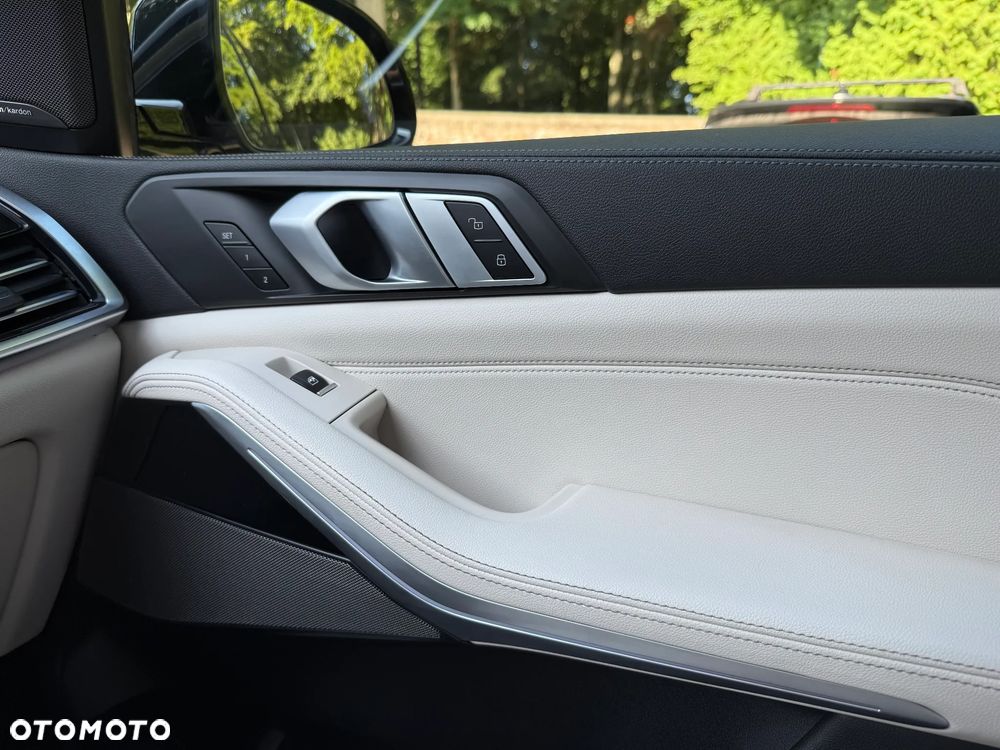 BMW X5 xDrive30d - 28