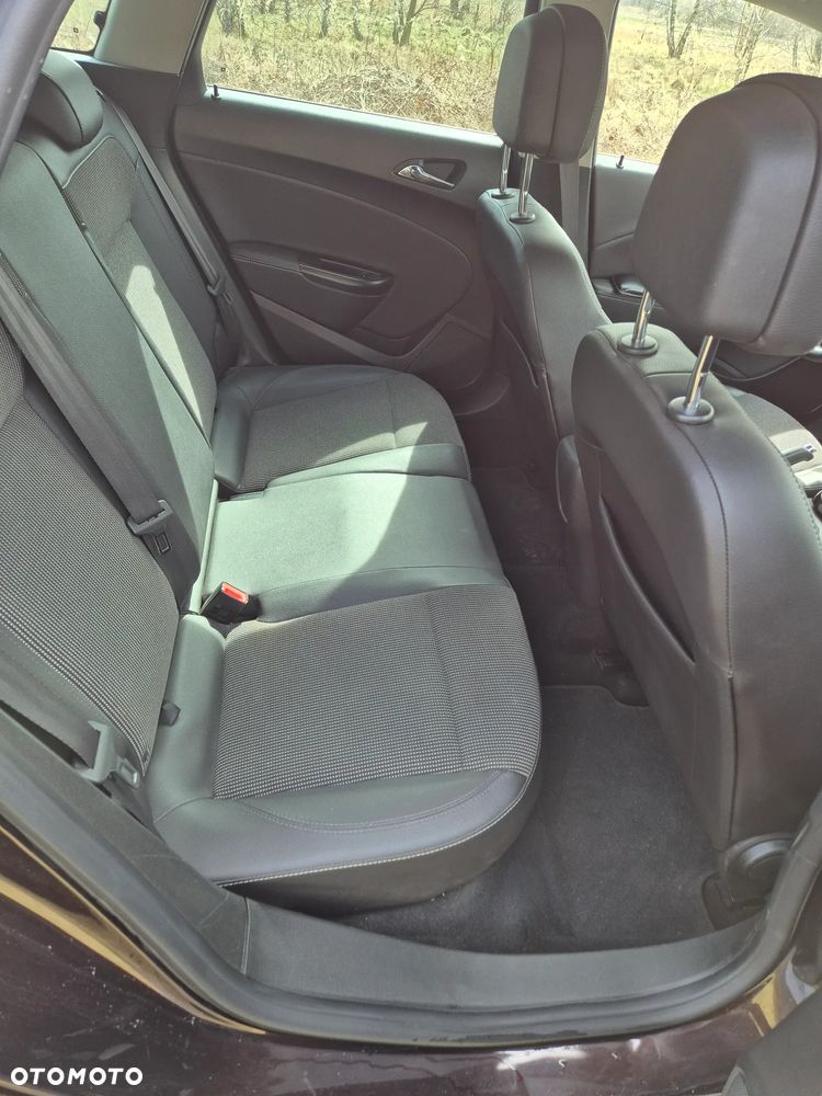 Opel Astra 2.0 CDTI DPF SportsTourer Exklusiv - 15