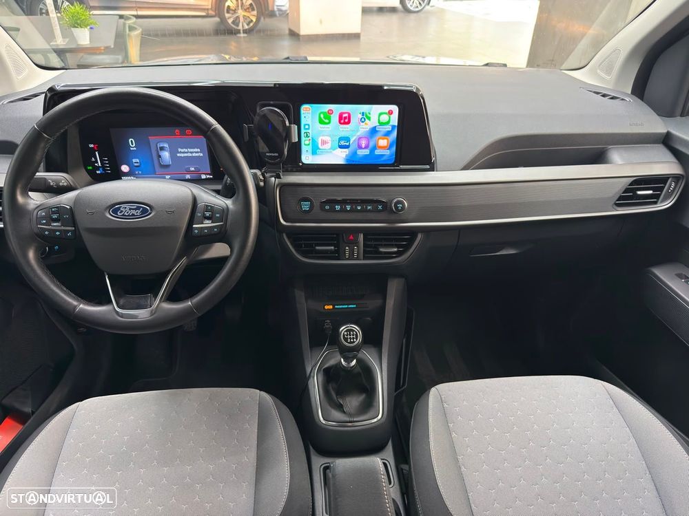 Ford Tourneo Courier 1.0 EcoBoost Titanium - 37
