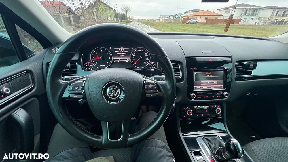 Volkswagen Touareg - 9