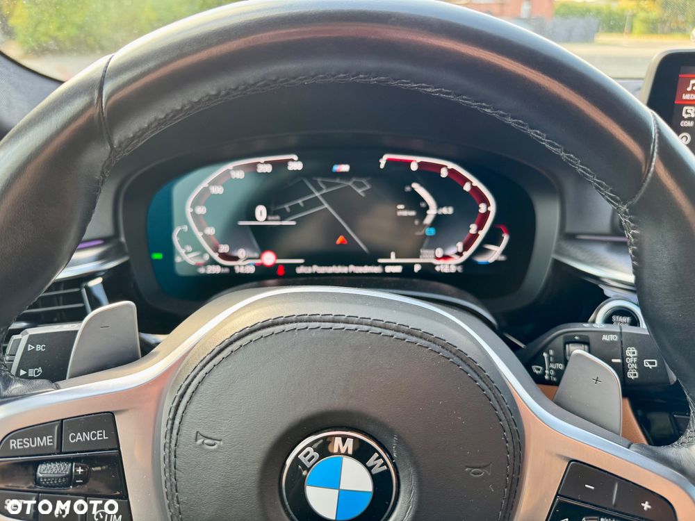 BMW Seria 5 530i Touring M Sport Edition - 22