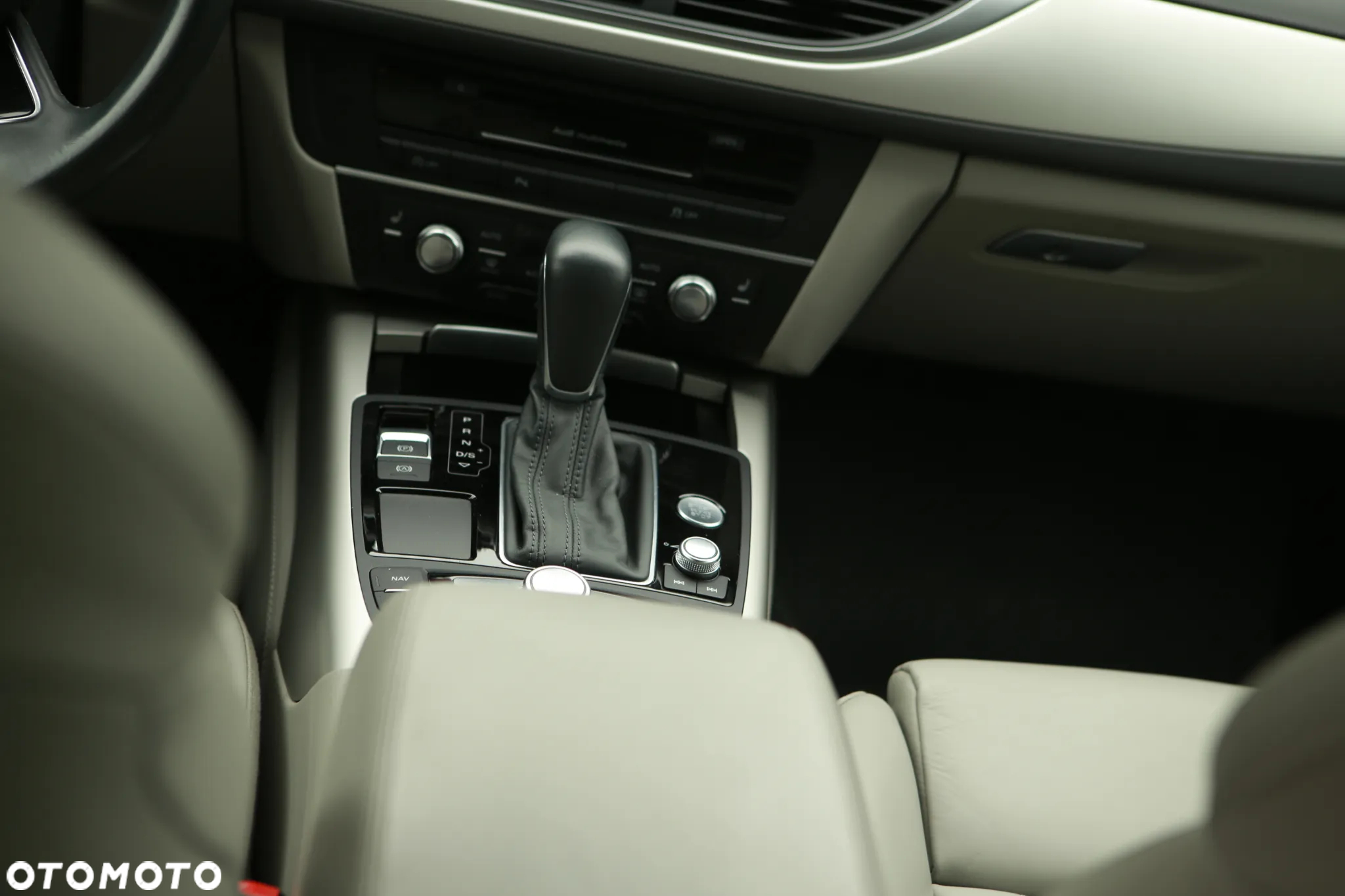 Audi A6 2.0 TDI ultra S tronic - 11