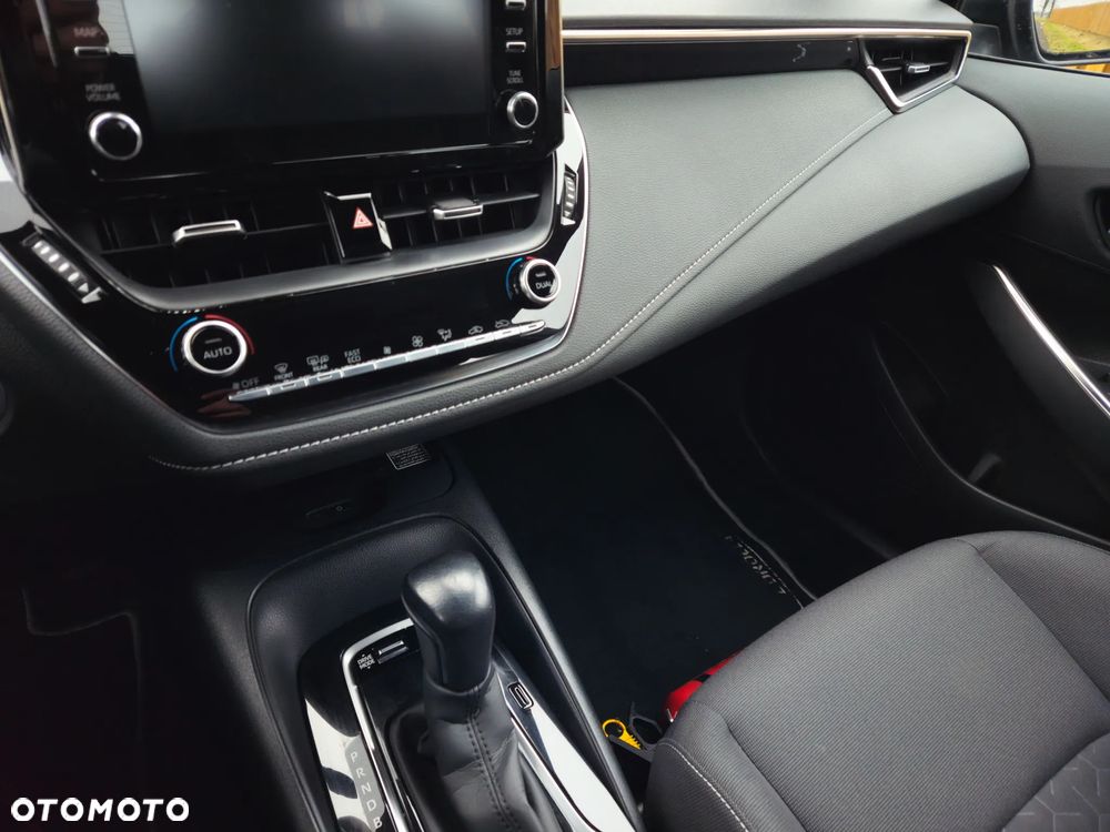 Toyota Corolla 1.8 Business Edition - 20