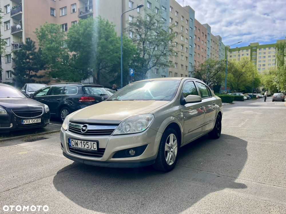 Opel Astra - 1