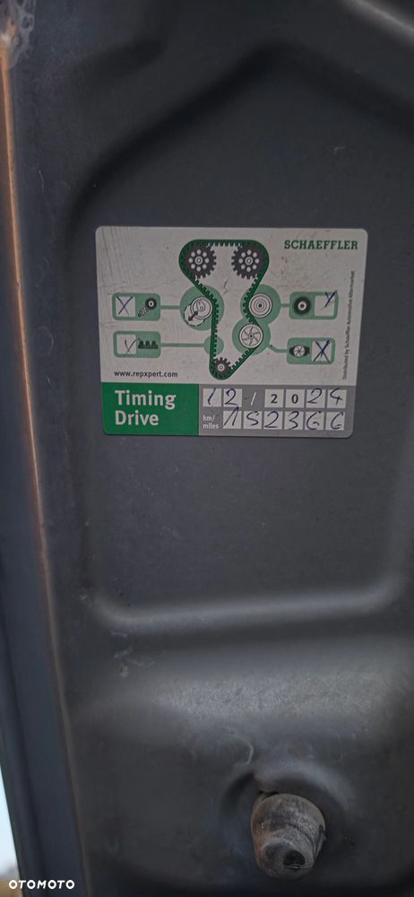 Volkswagen Passat - 16