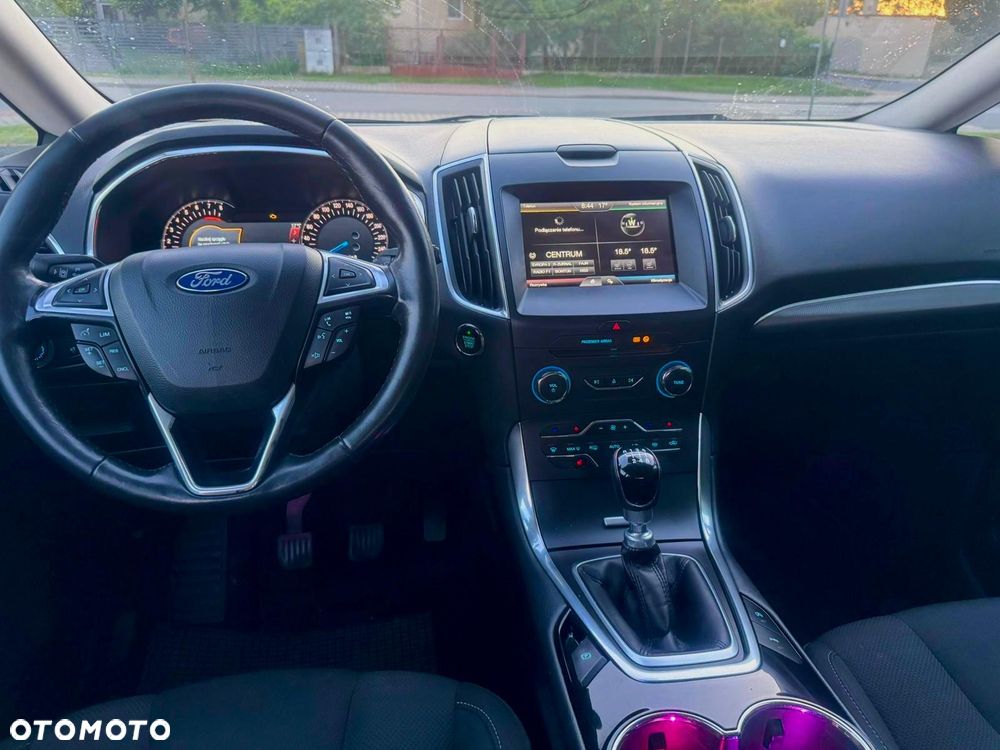 Ford S-Max 1.5 EcoBoost Titanium - 3