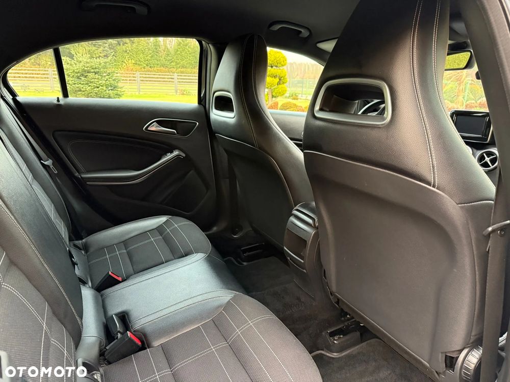 Mercedes-Benz Klasa A 180 d Activity Edition - 14
