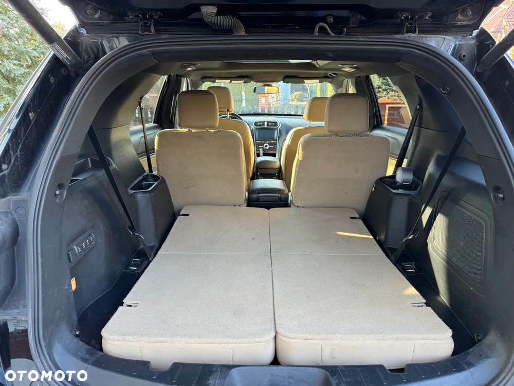 Ford Explorer - 30