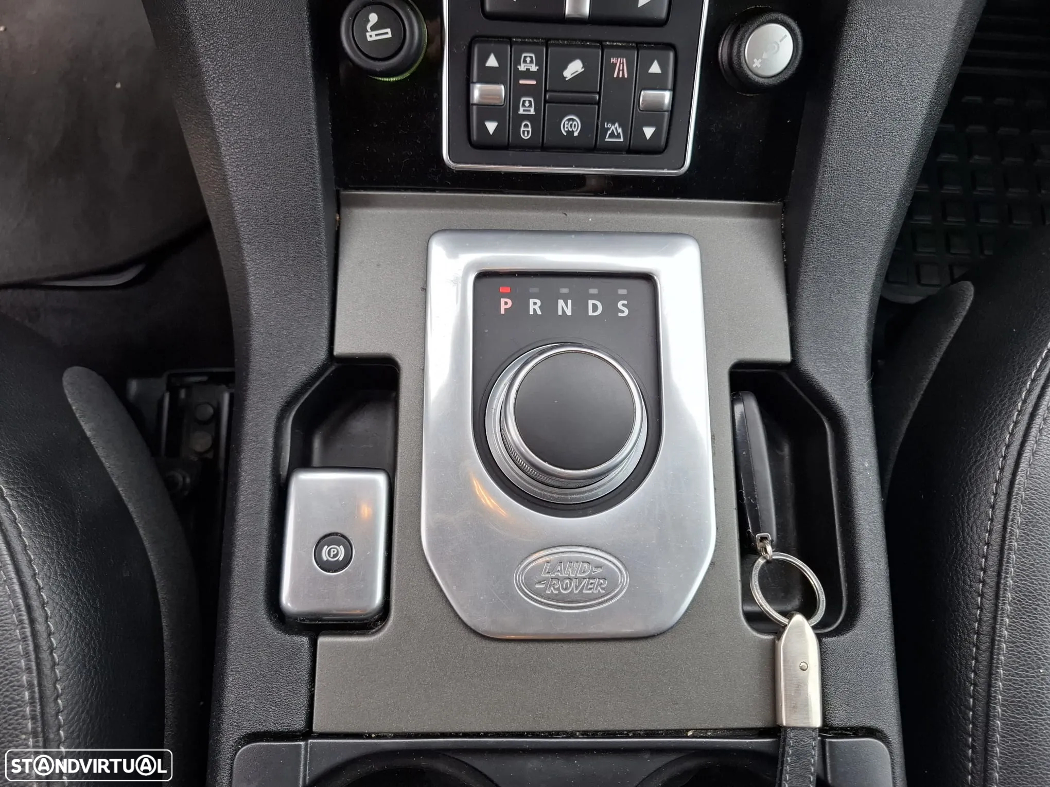 Land Rover Discovery SD V6 HSE - 41
