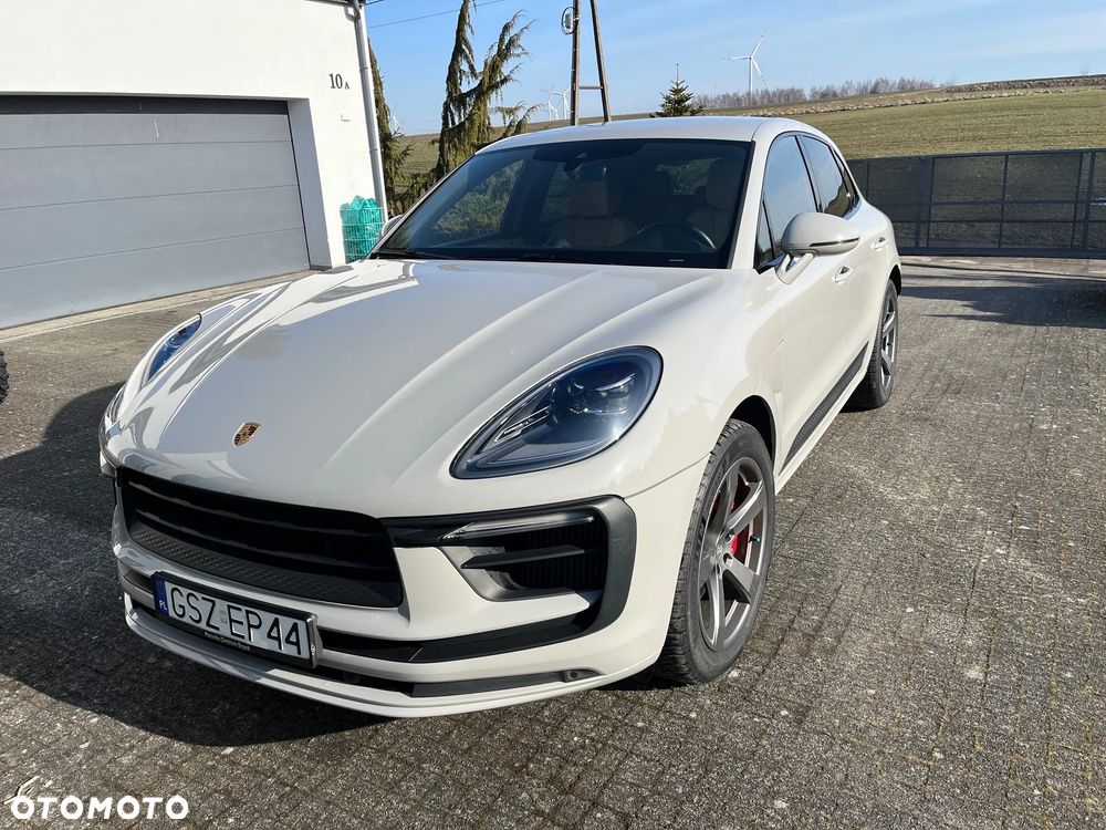 Porsche Macan - 1