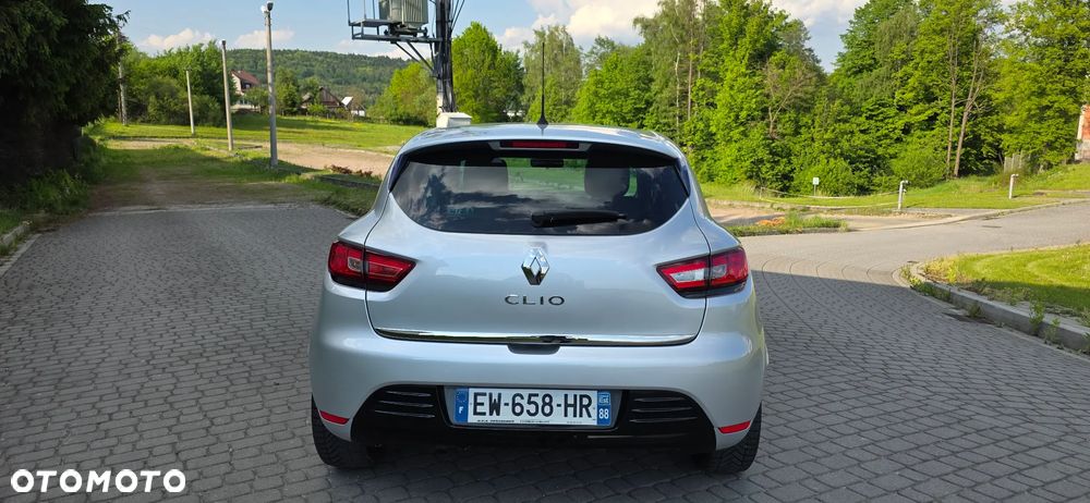 Renault Clio 1.2 16V Limited EU6 - 7