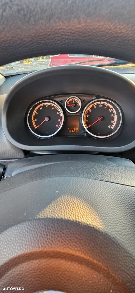 Opel Corsa 1.2i Enjoy - 9