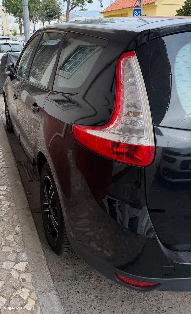 Renault Grand Scénic dCi 110 Expression - 4