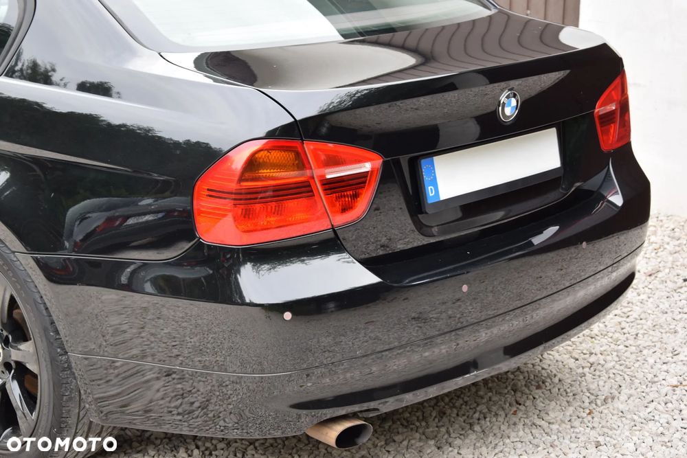 BMW Seria 3 318i - 12