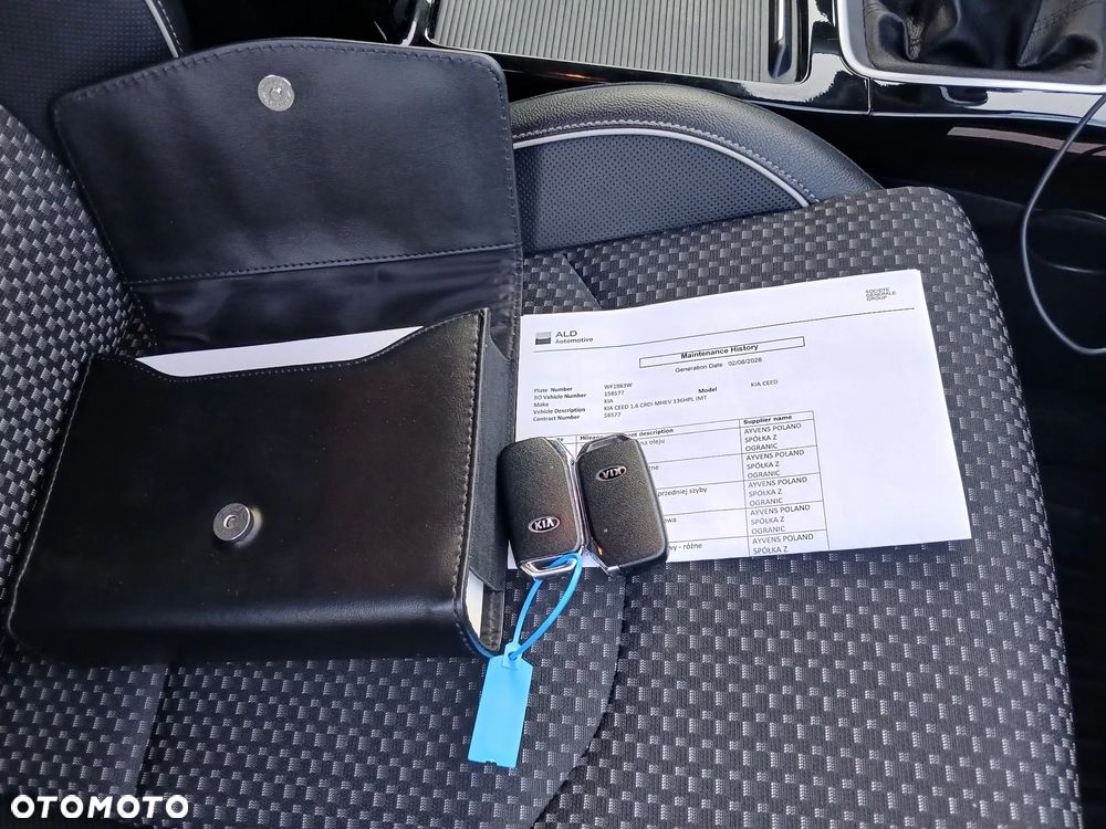 Kia Ceed 1.6 CRDi mHEV L Business Line - 35