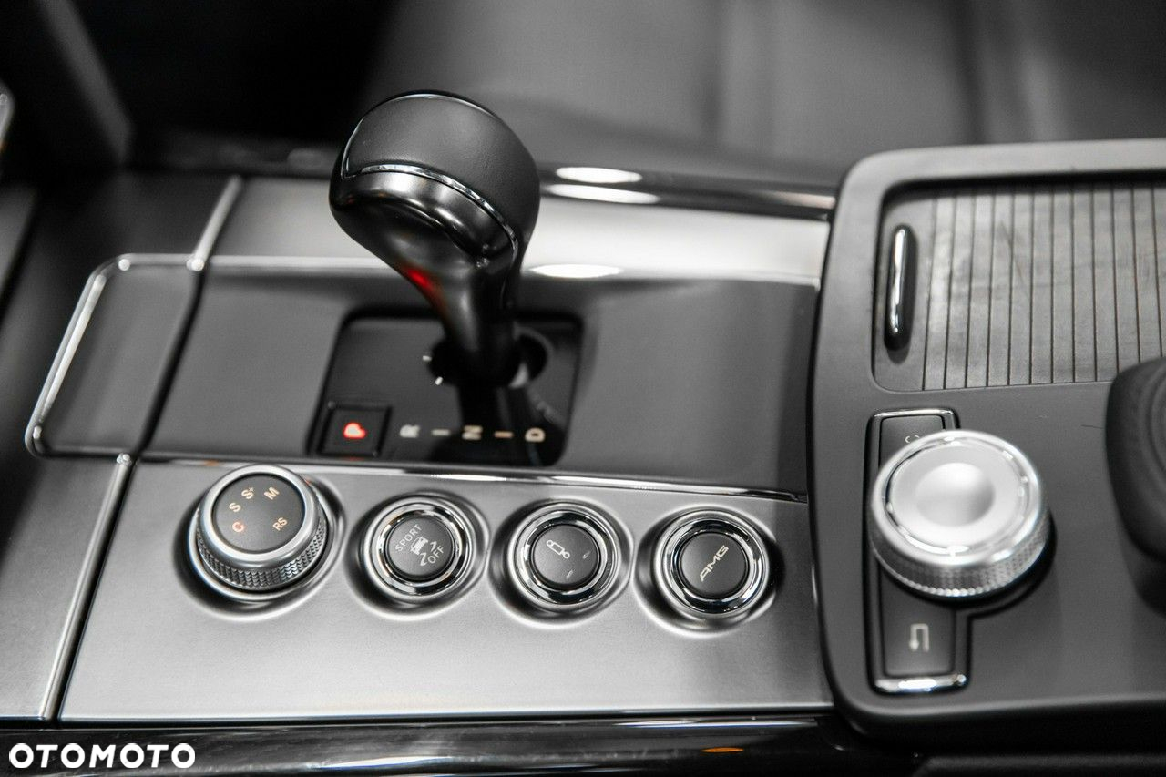 Mercedes-Benz Klasa E 63 AMG AMG Speedshift 7G-MCT - 34