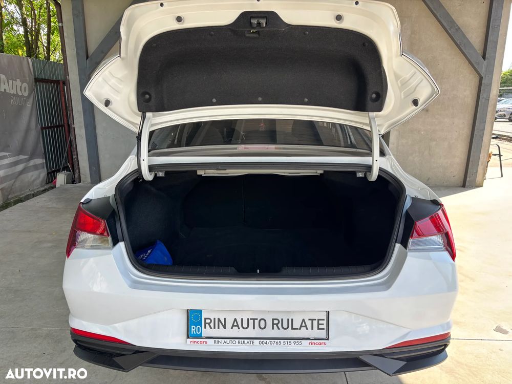 HYUNDAI Elantra 2022 — imagine 8