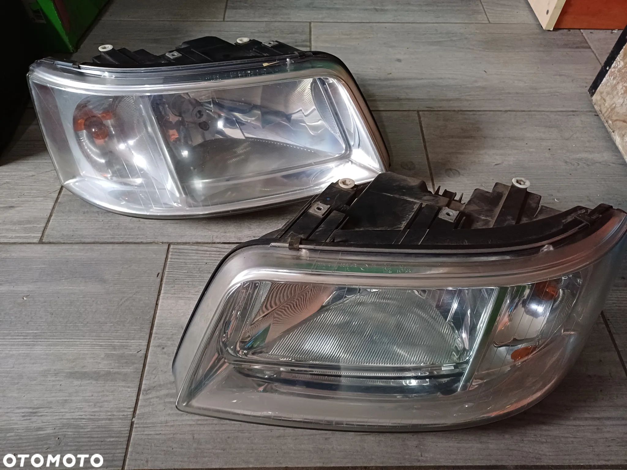 Lampa przednia L,P VW T5 7H1941015J 7H1941016J - 1