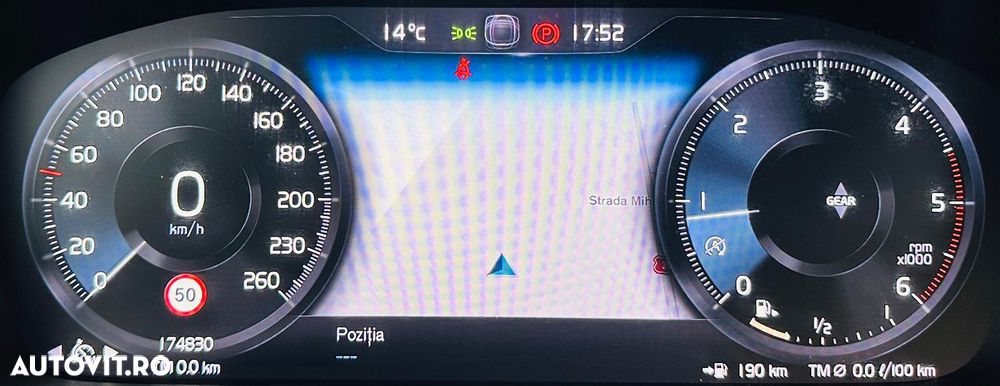 Volvo XC 40 D3 Momentum Pro - 32