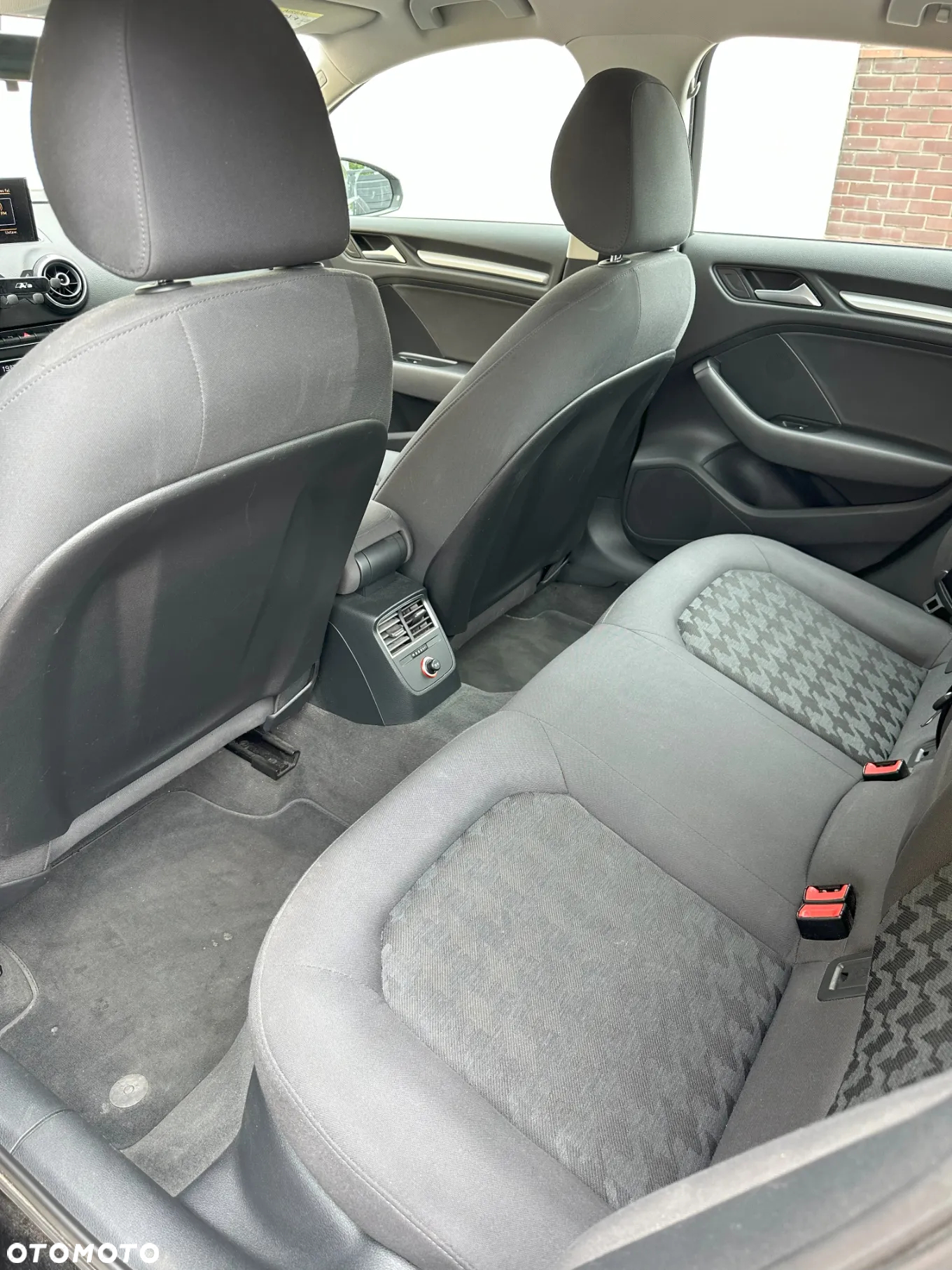Audi A3 1.6 TDI clean diesel Ambition S tronic - 12