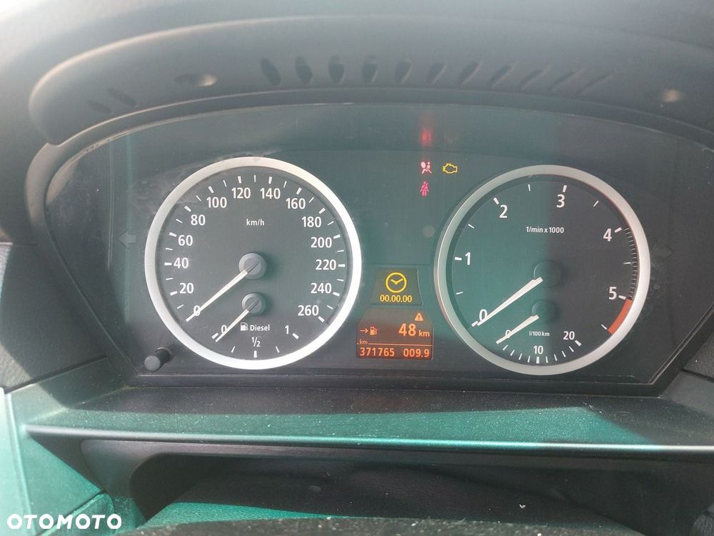 BMW Seria 5 530d - 25