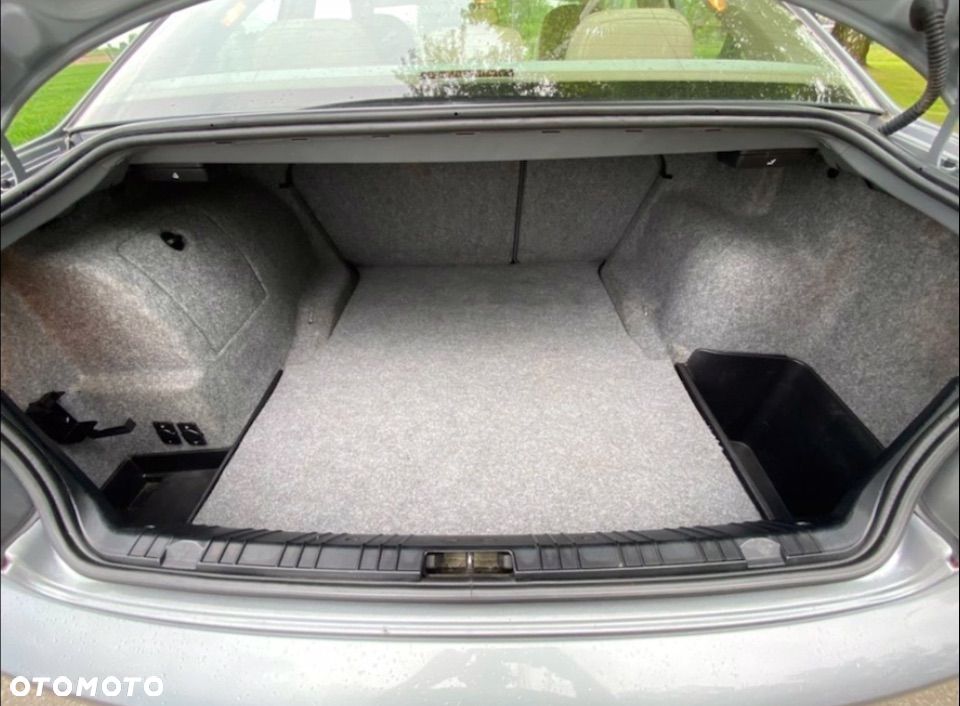 BMW Seria 3 - 16