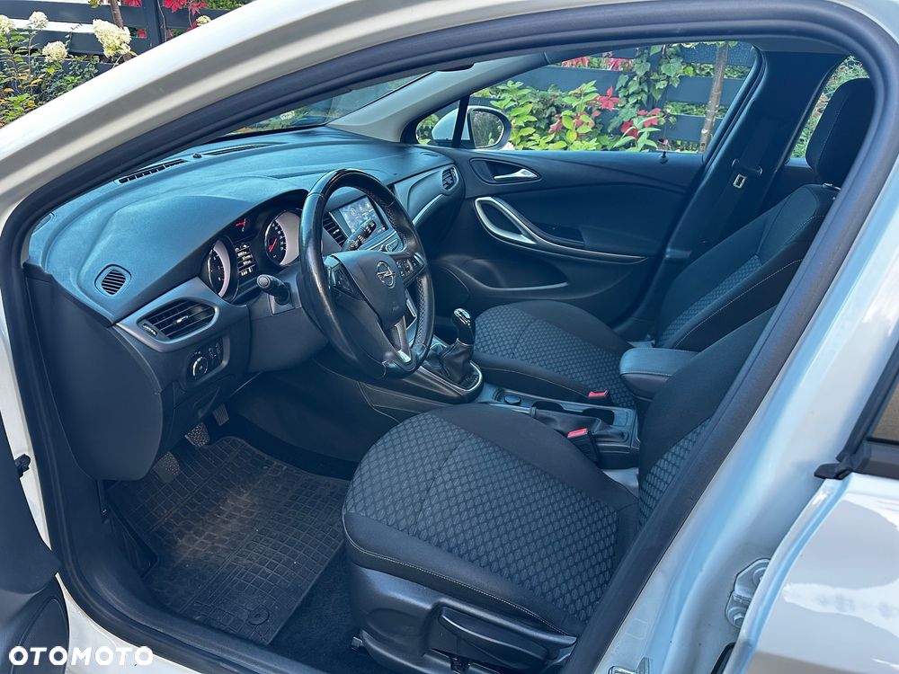 Opel Astra - 6