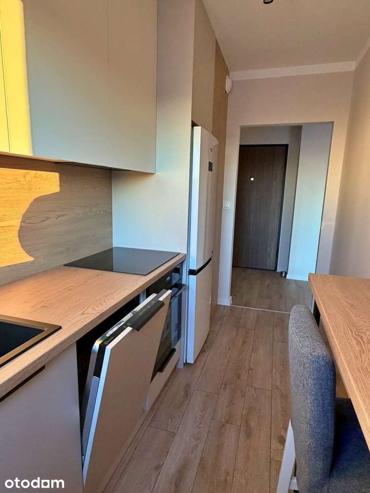 Bemowo-2 pokoje-44m2-oddzielna kuchnia-garaż-wolne-Szeligowska