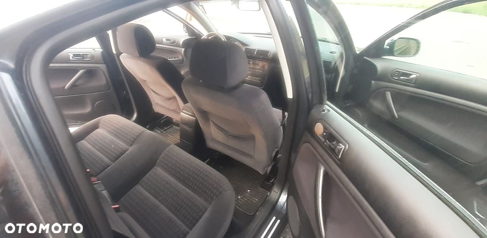 Volkswagen Passat 1.8T Comfortline - 4