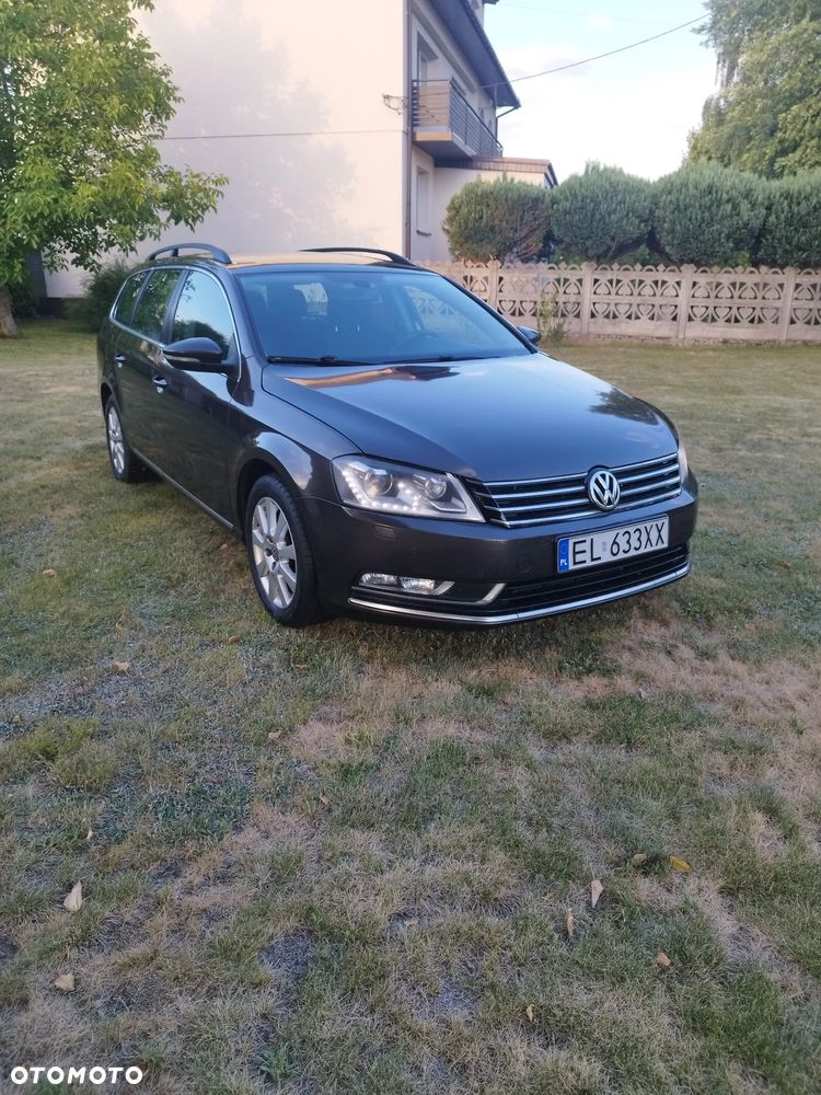 Volkswagen Passat - 4