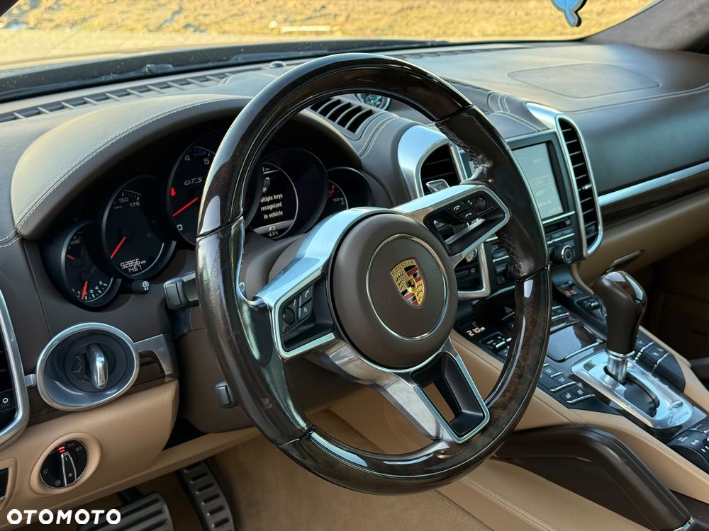 Porsche Cayenne GTS Tiptronic S - 14