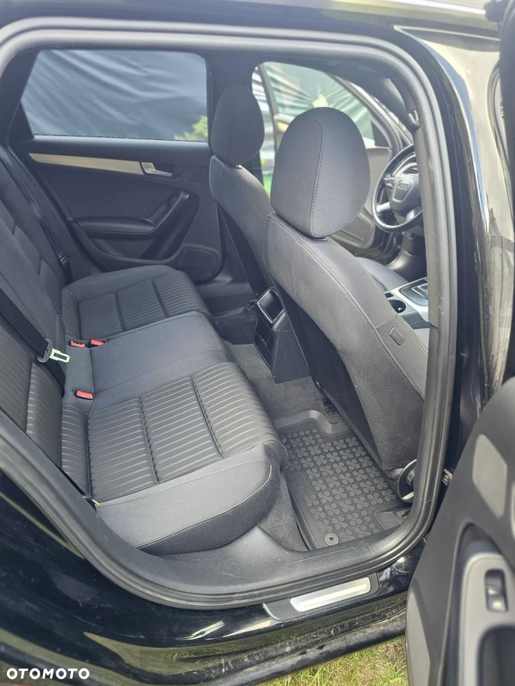 Audi A4 Avant 2.0 TDI DPF Ambiente - 17