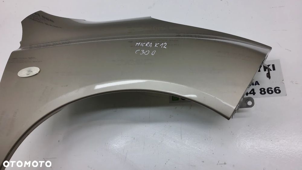 Nissan Micra K12 Błotnik Prawy  Przód C30 - 5