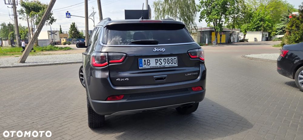 Jeep Compass - 12