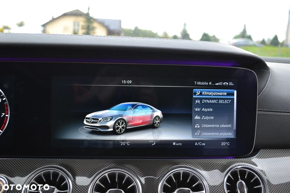 Mercedes-Benz Klasa E 300 Coupe 9G-TRONIC - 22