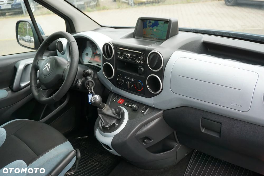 Citroën Berlingo Multispace HDi 90 FAP Tendance - 17