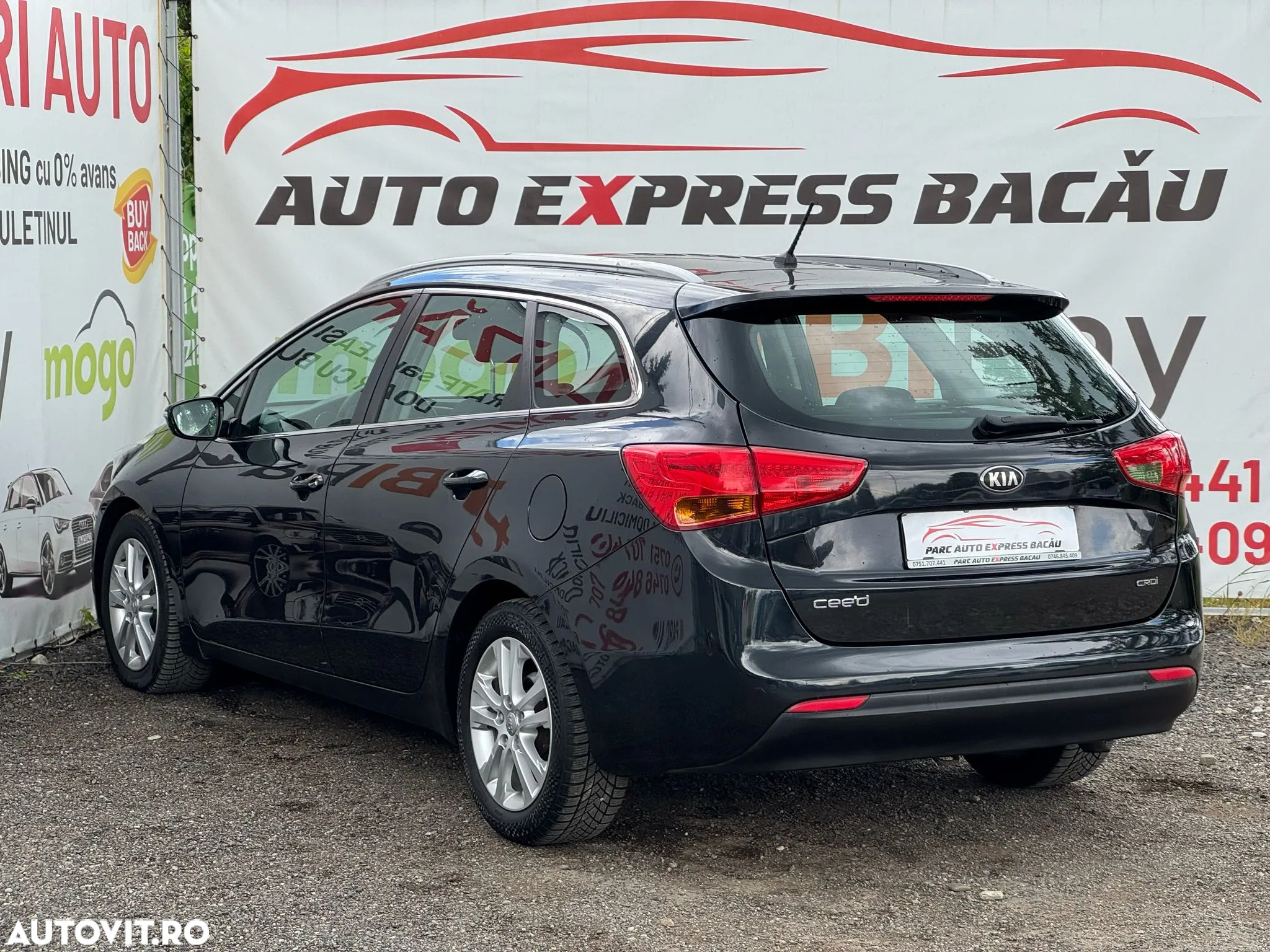 Kia Ceed - 4