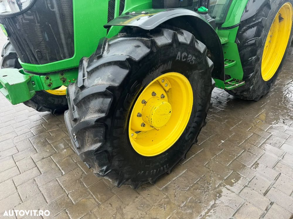 John Deere 5125R - 12
