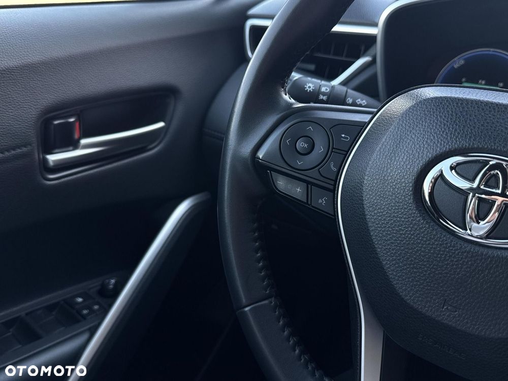 Toyota Corolla Cross - 18