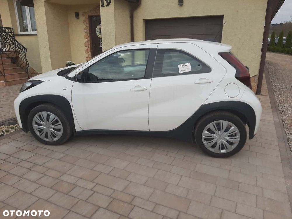 Toyota Aygo X Business Edition - 4