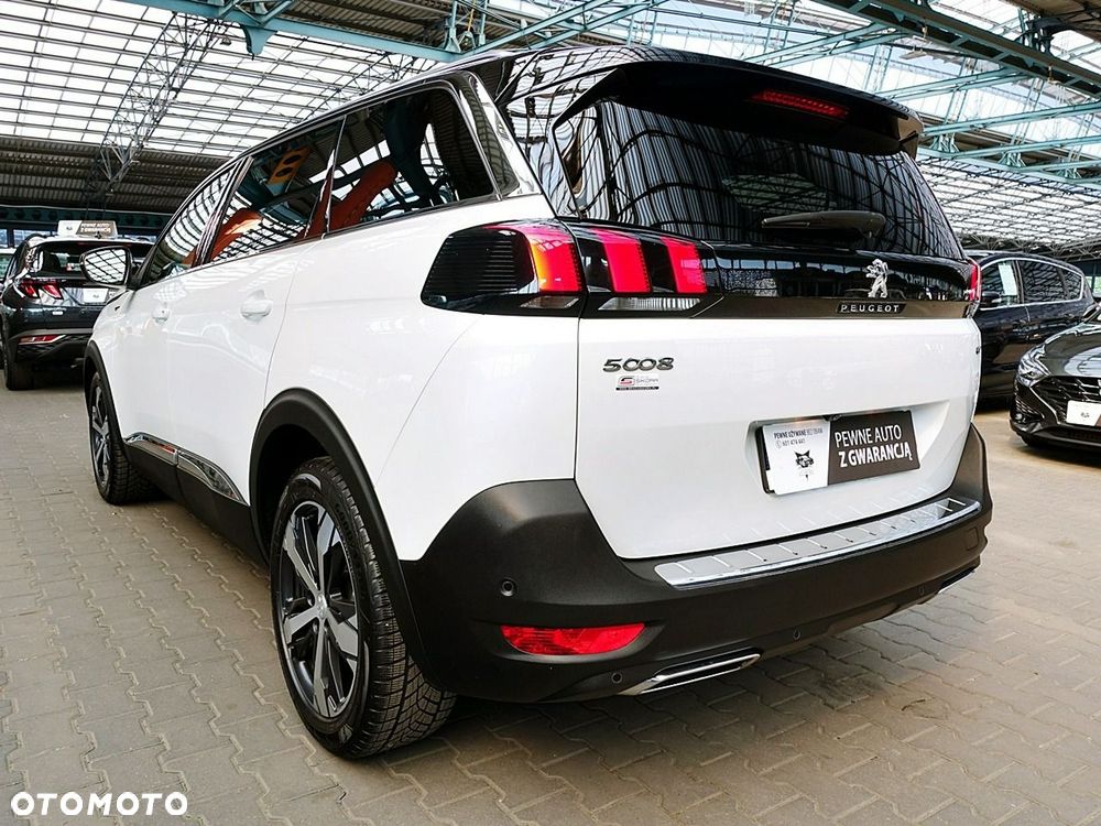 Peugeot 5008 - 10