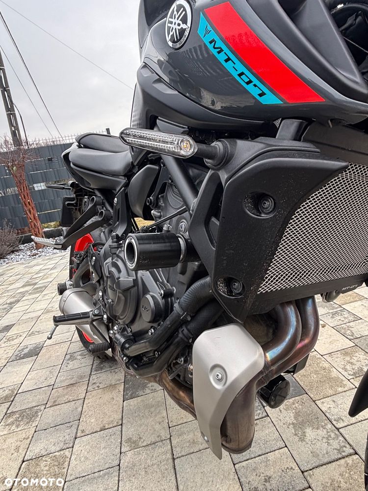Yamaha MT - 19