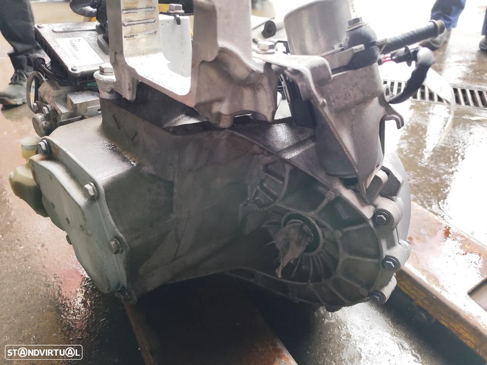 PEUGEOT 508 I 2.0 HDI HYBRID CAIXA VELOCIDADES 20DR33 - CV098 - 8