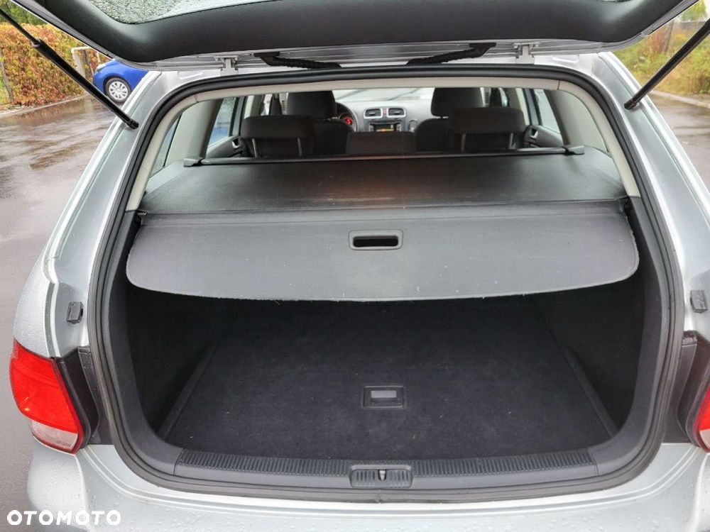 Volkswagen Golf Variant - 16