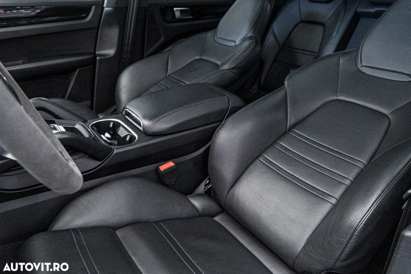Porsche Cayenne Coupe Tiptronic S - 17
