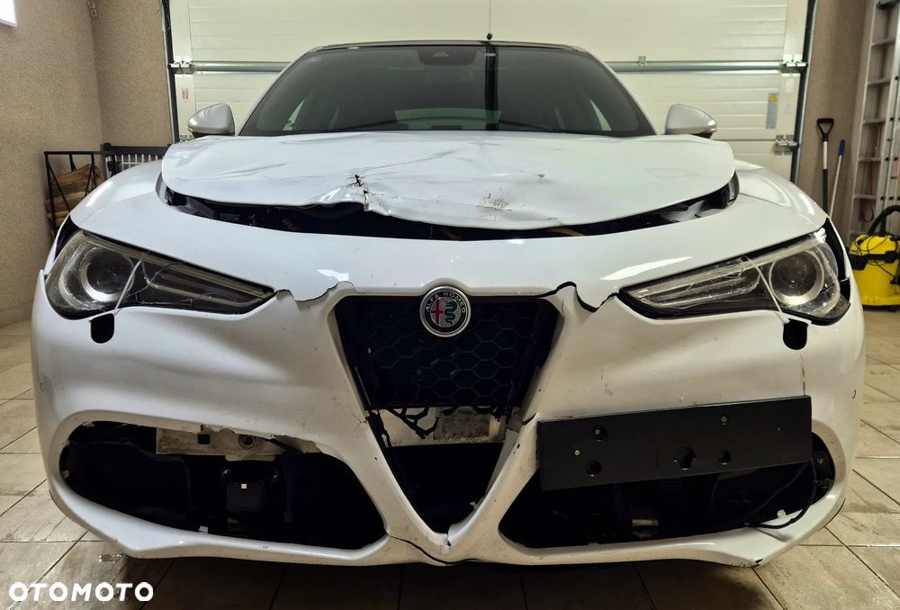 Alfa Romeo Stelvio - 3