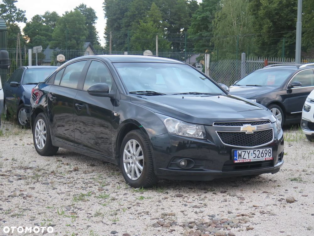 Chevrolet Cruze 1.6 LS - 3