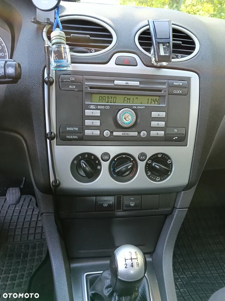 Ford Focus 1.6 TDCi Ambiente - 8