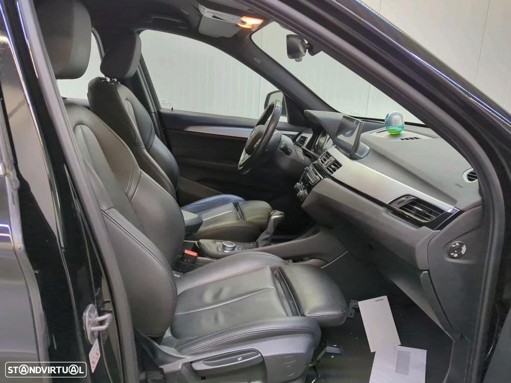 BMW X1 25 e xDrive - 8