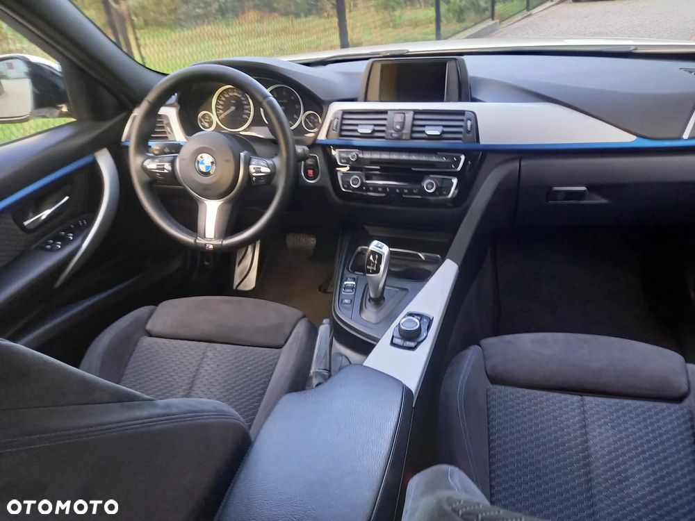 BMW Seria 3 318d M Sport Shadow - 13